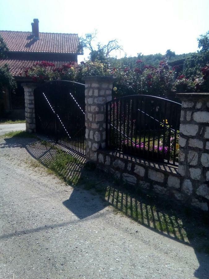 Sobe Seka Otel Golubac Dış mekan fotoğraf